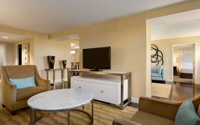 Embassy Suites by Hilton Boston Waltham