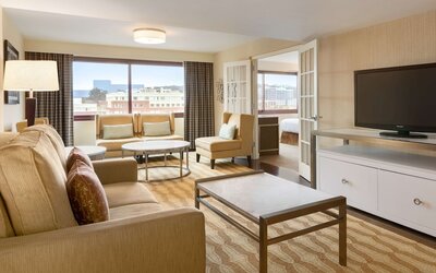 Embassy Suites by Hilton Boston Waltham