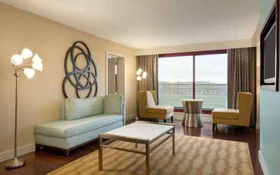 Embassy Suites by Hilton Boston Waltham