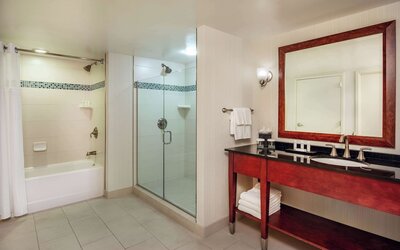 Embassy Suites by Hilton Boston Waltham