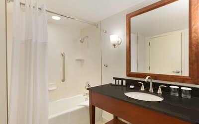 Embassy Suites by Hilton Boston Waltham