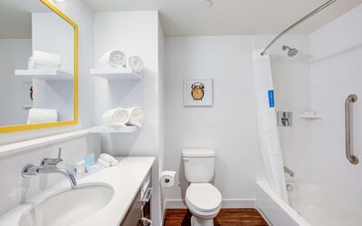 Hampton Inn & Suites Boston/Waltham