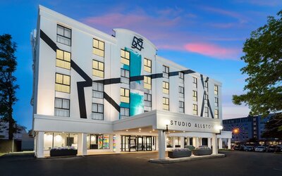 Studio Allston Hotel