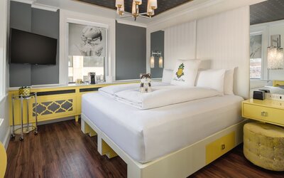 Staypineapple, A Delightful Hotel, South End