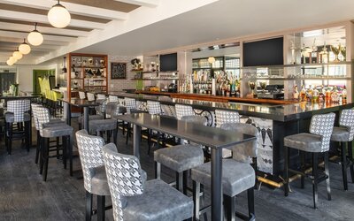 Staypineapple, A Delightful Hotel, South End