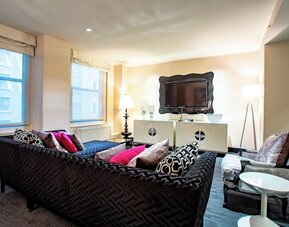THE MIDLAND HOTEL, Chicago, a Tribute Portfolio Hotel