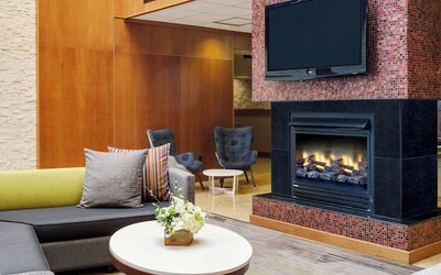 Courtyard by Marriott Boston Logan Airport