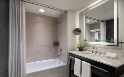 THE MIDLAND HOTEL, Chicago, a Tribute Portfolio Hotel