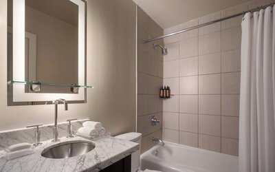 THE MIDLAND HOTEL, Chicago, a Tribute Portfolio Hotel