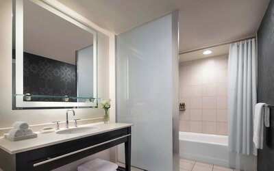 THE MIDLAND HOTEL, Chicago, a Tribute Portfolio Hotel