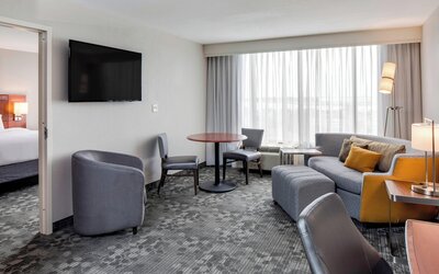 Courtyard by Marriott Boston Logan Airport