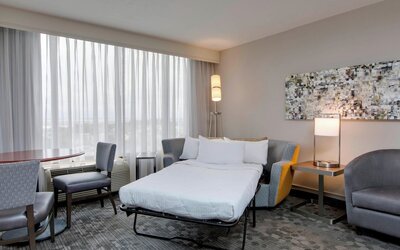Courtyard by Marriott Boston Logan Airport