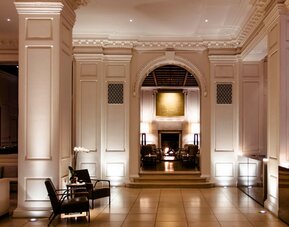 The Chicago Hotel Collection Ambassador Gold Coast