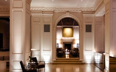 The Chicago Hotel Collection Ambassador Gold Coast