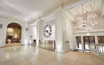 The Chicago Hotel Collection Ambassador Gold Coast