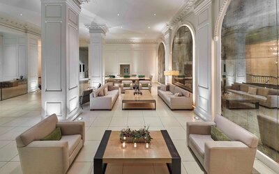 The Chicago Hotel Collection Ambassador Gold Coast