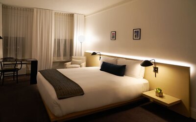 The Chicago Hotel Collection Ambassador Gold Coast