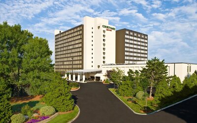 Courtyard by Marriott Boston Logan Airport