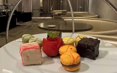 The Chicago Hotel Collection Ambassador Gold Coast