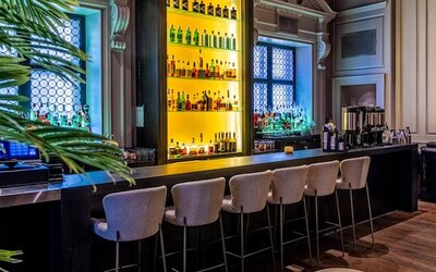 The Chicago Hotel Collection Ambassador Gold Coast