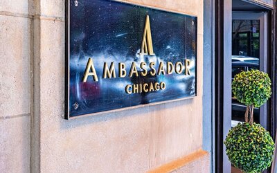 The Chicago Hotel Collection Ambassador Gold Coast