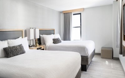 Hotel Saint Clair- Magnificent Mile