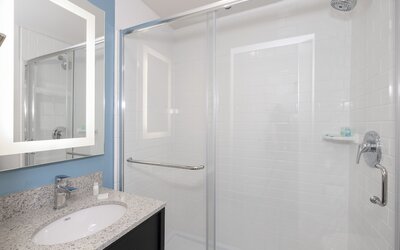 Hotel Saint Clair- Magnificent Mile