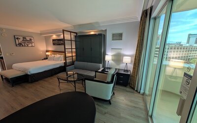 Jet Luxury Elite at The Signature