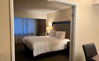Jockey Resort Suites Center Strip