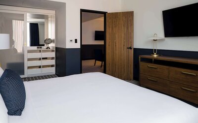 Cambria Hotel Boston Somerville
