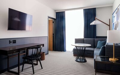Cambria Hotel Boston Somerville
