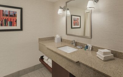 Four Points by Sheraton Boston Logan Airport Revere