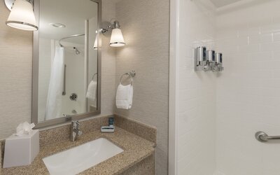 Four Points by Sheraton Boston Logan Airport Revere