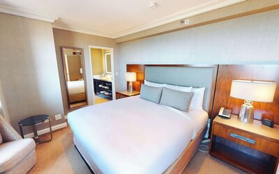 Hilton Chicago