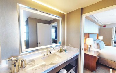 Hilton Chicago
