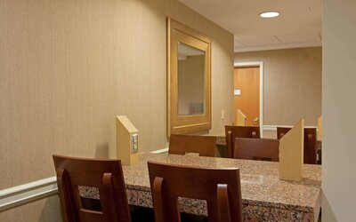 La Quinta Inn & Suites by Wyndham Boston Somerville