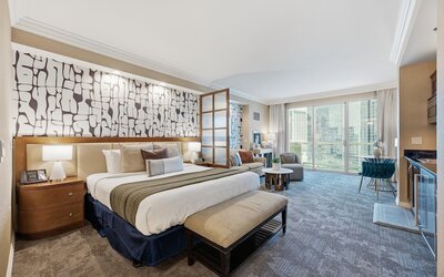 Premium Suite w/balcony at The Signature