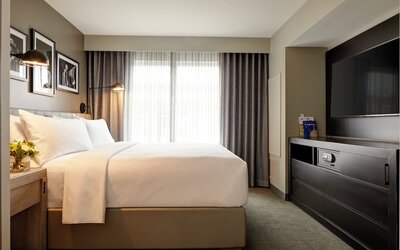Archer Hotel Boston/Burlington