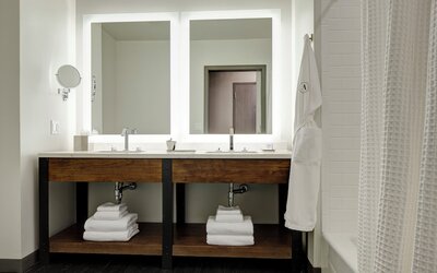 Archer Hotel Boston/Burlington