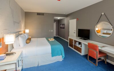Kinzie Hotel