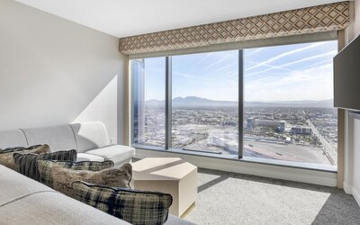 Hilton Grand Vacations Club Elara Center Strip Las Vegas