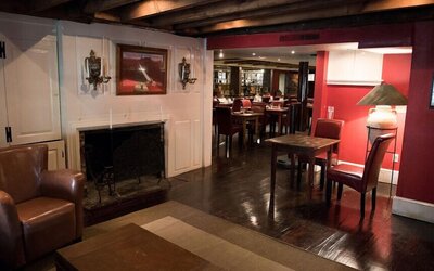 The Red Lion Inn Resort 1704