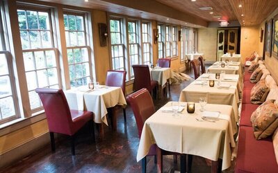 The Red Lion Inn Resort 1704