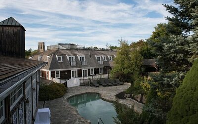 The Red Lion Inn Resort 1704