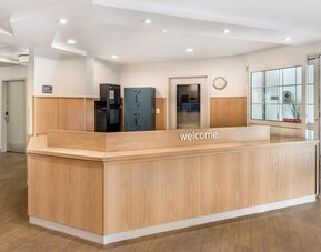 Sonesta Simply Suites Las Vegas Convention Center