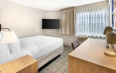 Sonesta Simply Suites Las Vegas Convention Center