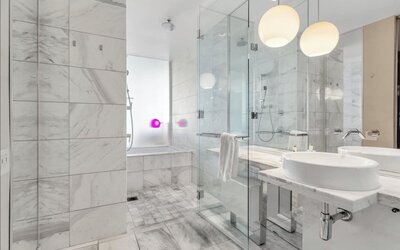 Ava's Suite 37th FLR PALMS PLACE