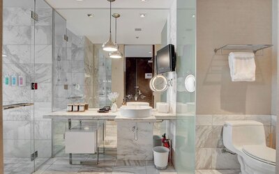 Ava's Suite 37th FLR PALMS PLACE