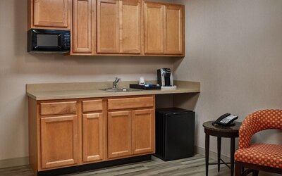 Hampton Inn Boston - Logan Airport