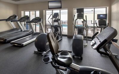 Hampton Inn Boston - Logan Airport